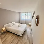 Le Victoria I Balcon & Garage, Plein-centre Aix-les-Bains