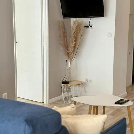 Apartman Le Victoria I Balcon & Garage, Plein-centre Aix-les-Bains