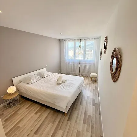 Le Victoria I Balcon & Garage, Plein-centre 엑스레뱅