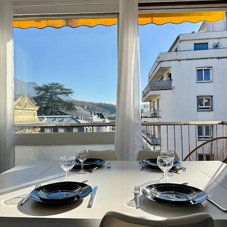 Le Victoria I Balcon & Garage, Plein-centre Appartement *