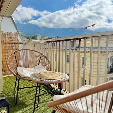 Appartement Le Victoria I Balcon & Garage, Plein-centre Aix-les-Bains