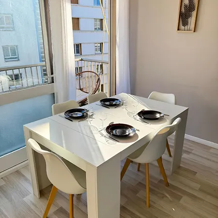 Le Victoria I Balcon & Garage, Plein-centre 엑스레뱅