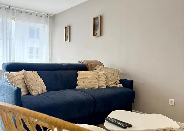 Le Victoria I Balcon & Garage, Plein-centre *