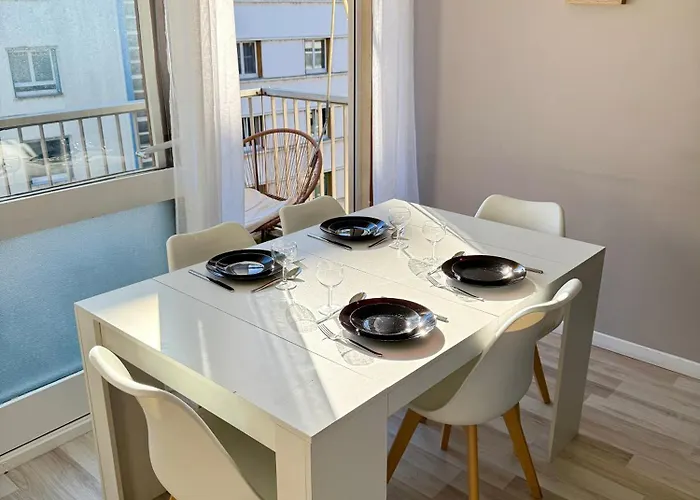 Le Victoria I Balcon & Garage, Plein-centre Aix-les-Bains